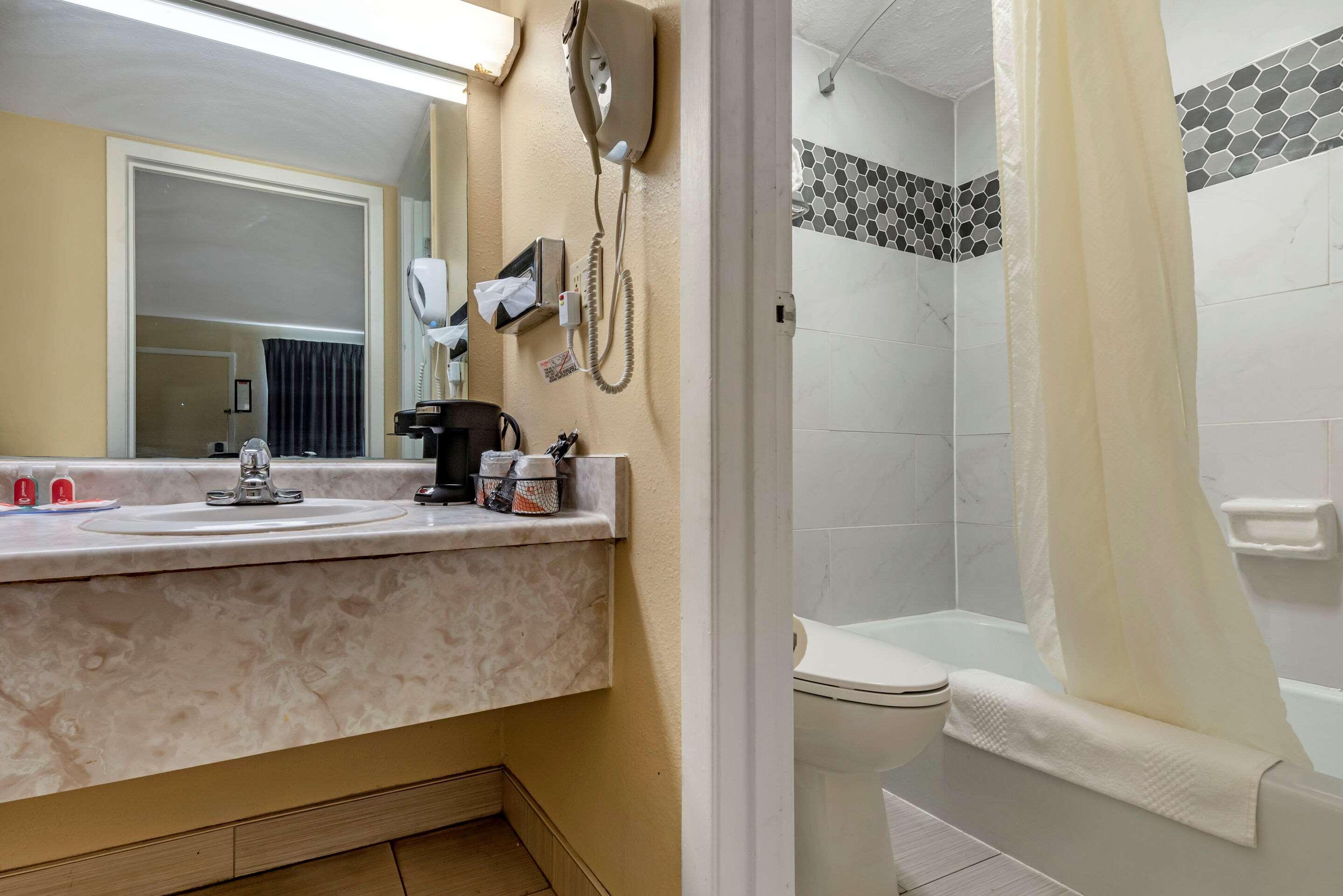 Econo Lodge Erlanger - Cincinnati Airport Kültér fotó
